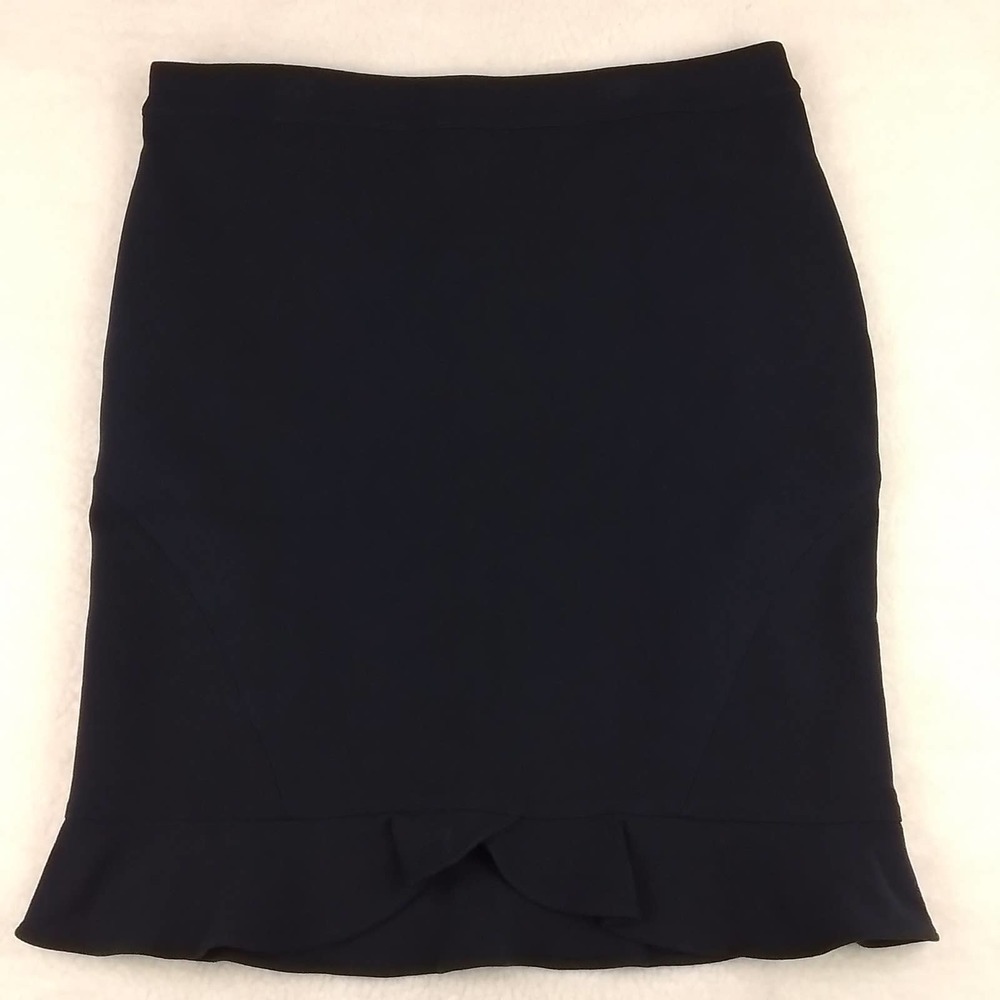Ann Taylor Fully Lined Career Skirt Size 12 Petite‎ in Black w/ Ruffle Hem